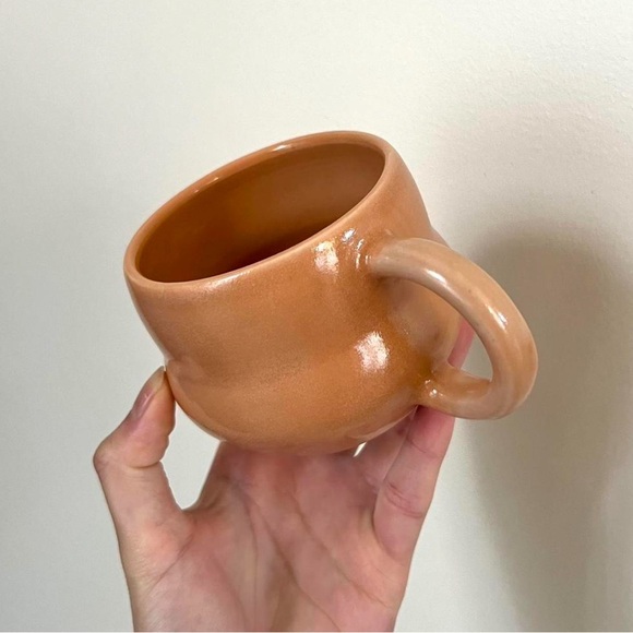 Handmade peach bubble mug - Picture 2 of 3